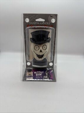 Yankee Candle Skull Fragrance Unit in Black and Cream